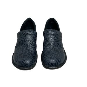 b.o.c. leather Black Scrolled slip on mule,clogs. . Size 8.5